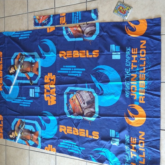 NWOT Set of 40" x 64" Star Wars Curtains - Picture 2 of 4